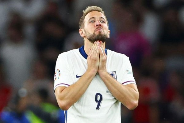 记者：英格兰靠凯恩什么齐没赢，英国有6800万东说念主为何非得选他？