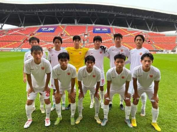 中国青少年足球联赛U17世界总决赛 海港U17以3-3平重庆南开中学校